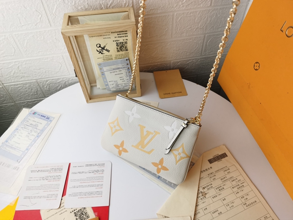 ルイヴィトンバッグ内部構造